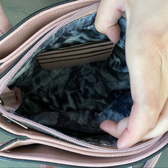 | PURSE | - Picture 4 of 7